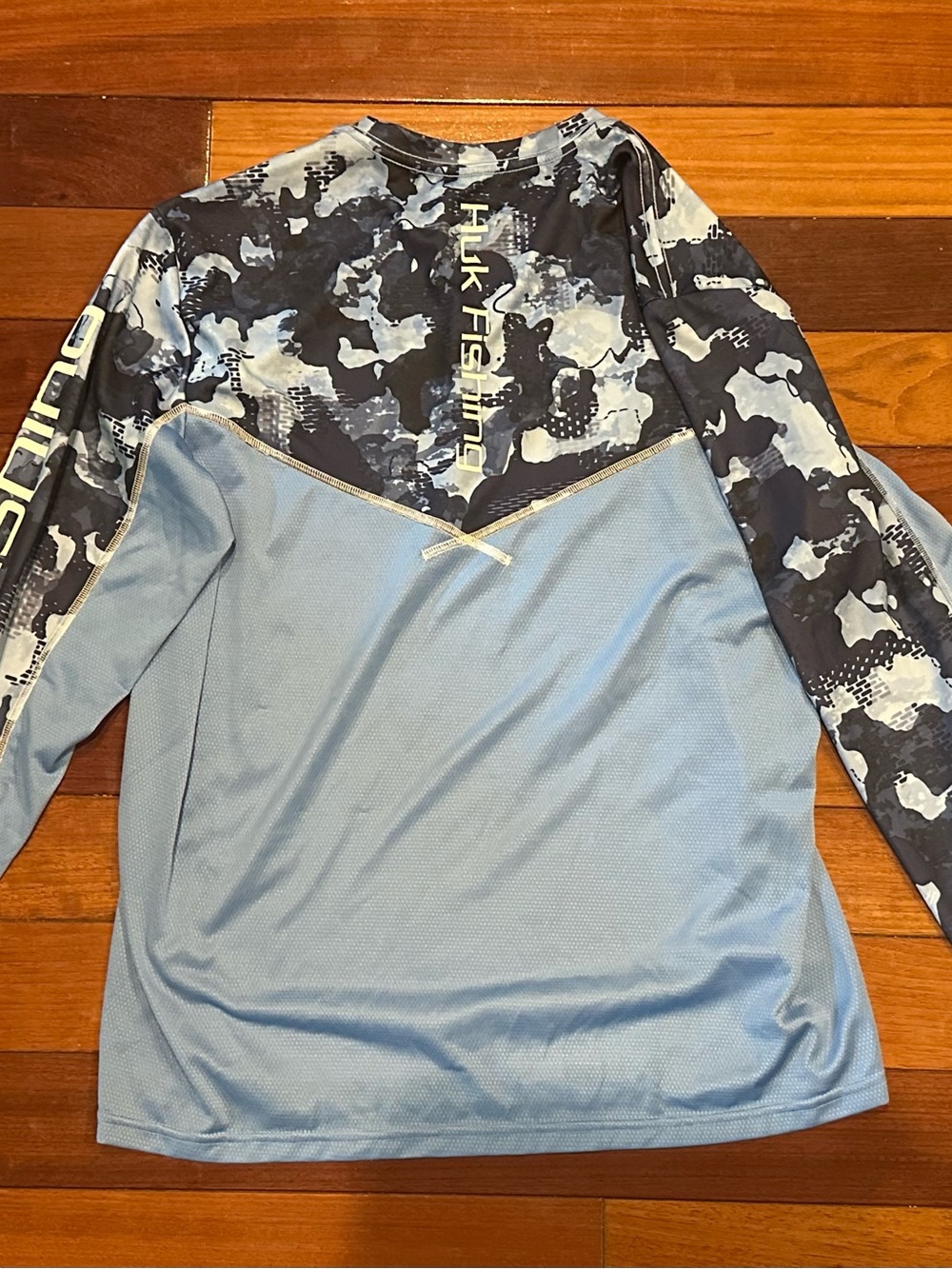 Huk Performance Fishing Long Sleeve Camo Shirt in Light Blue, Navy, Black - Picture 2 of 3